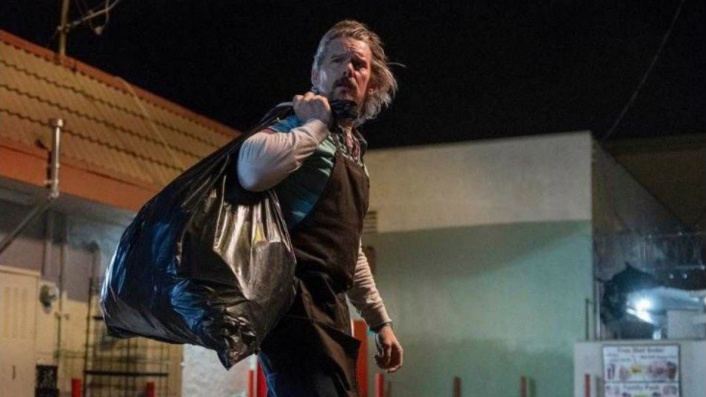 Homeless Ethan Hawke finds a ditched baby in Adopt a Highway