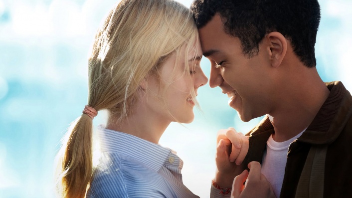 Elle Fanning & Justice Smith hook up in Netflix's latest love flick